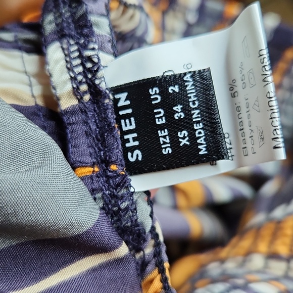 SHEIN VCAY Shirred Waist Striped Colorblock Shorts XS - Picture 4 of 5